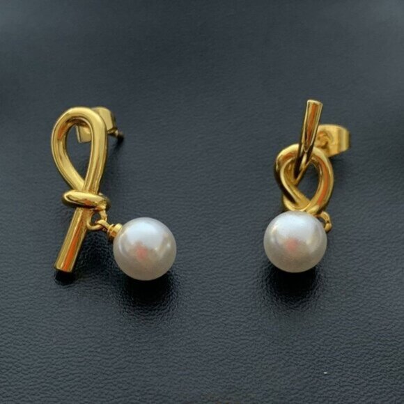 CELINE Twist Tie Earrings with Pearl - Picture 1 of 5